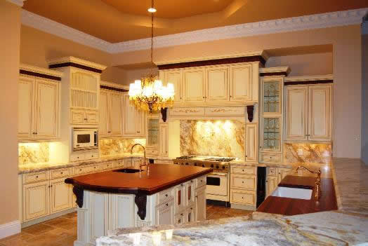 Золотистый прованс на кухне