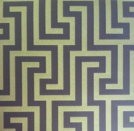 «Лабиринт» обоев на потолке стоит соединить со спокойными однотонными стенами