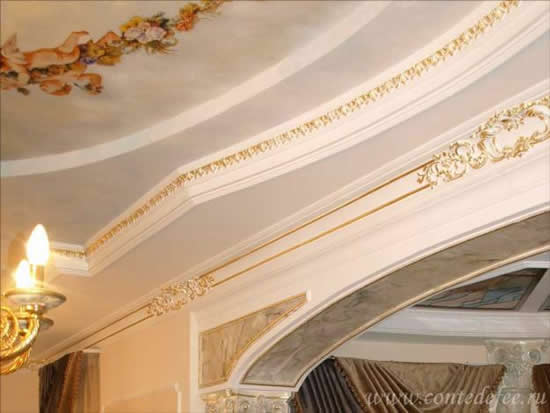 Лепнина с позолотой