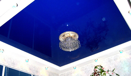 Виниловый натяжной потолок