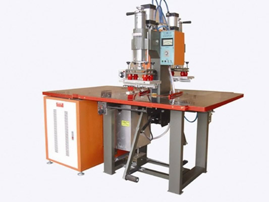 производство натяжных потолков оборудование