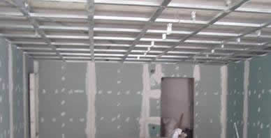 Направление монтажа металлического профиля. 