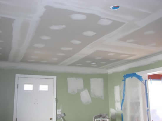 Выравнивание потолка гипсокартоном
