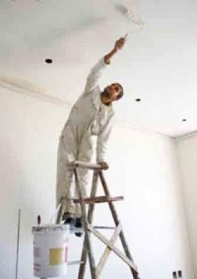 Грунтовка потолка