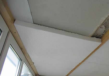 Утепление потолка на балконе