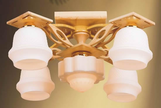 Светильник из дерева