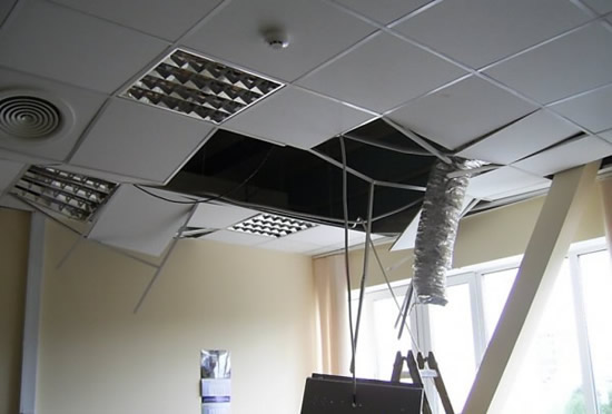 На собственную массу инженерных коммуникаций здесь не рассчитывали