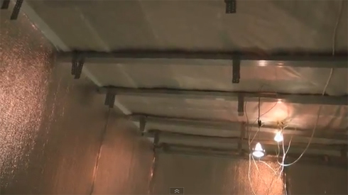 Обрешетка с подготовленной проводкой