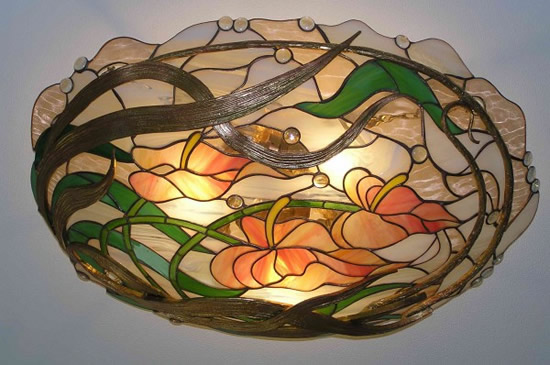 Объёмный витраж на выровненном потолке