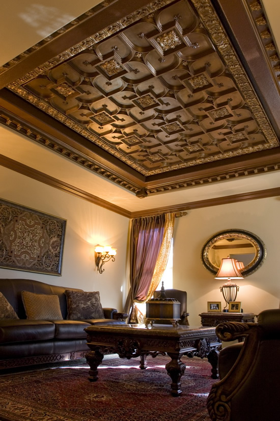 Подвесной потолок из натуральной древесины