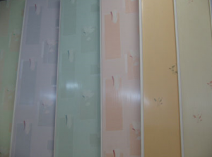 Различные цвета и оттенки поливинилхлорида