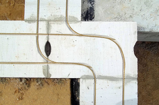 Пример армирования пеноблоков у дверных и оконных проемов