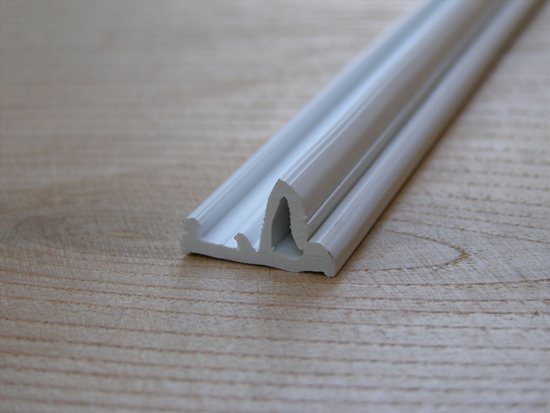 Профиль для натяжного потока