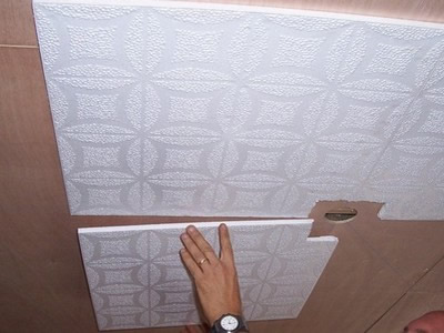 ремонт кухни потолок