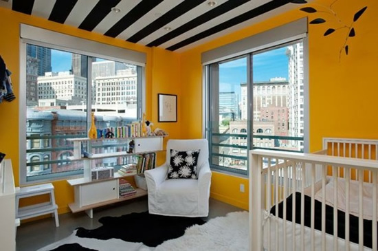 Трафаретное окрашивание потолка