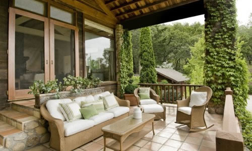 Пристроенная открытая веранда к дому